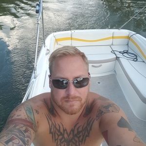 Meet your Posher, Corey